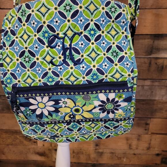 Vera Bradley large cross body purse with embroidered Initial H - Picture 2 of 11